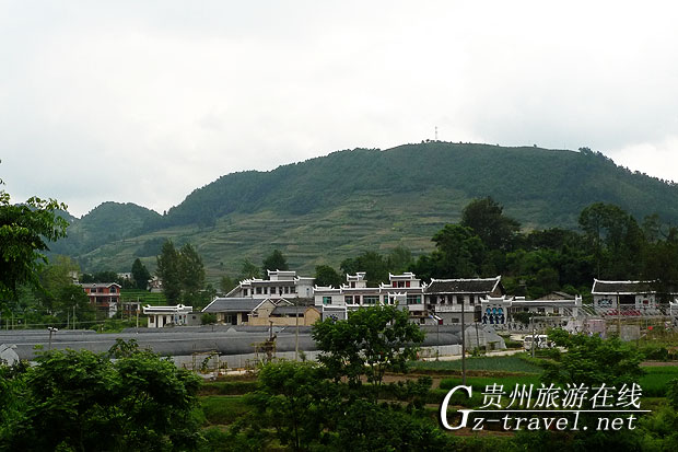 新东方荣获“2012年中国最具影响力教育集团”等八大奖项-3377app(图1) 3377官网