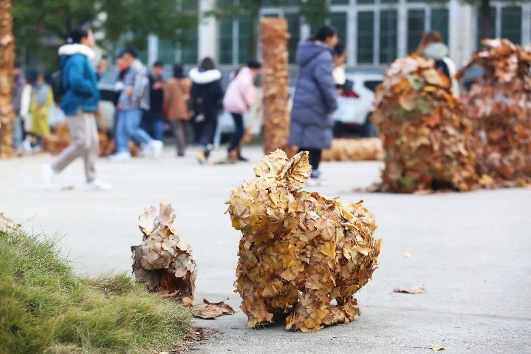 九江学院艺术学院乐成举行“金秋·九艺”美术学雕塑展览‘3377app’(图13)
九江学院艺术学院乐成举行“金秋·九艺”美术学雕塑展览‘3377app’(图13)