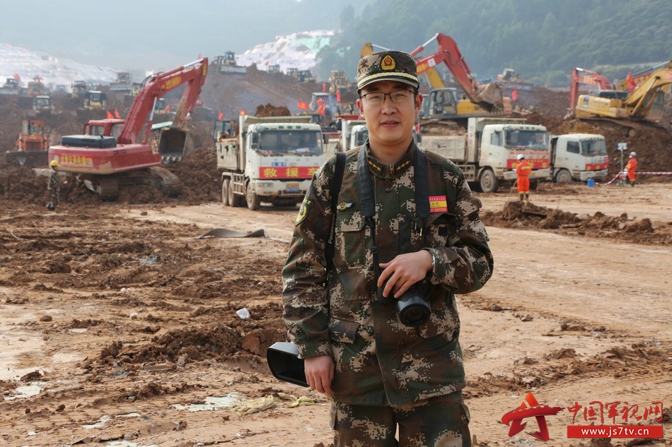 3377app_商丘工学院举办“博雅校园凝聚中国梦”书画展(图2) 3377体育